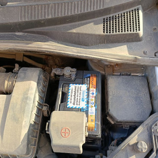 Замена аккумулятора на Kia Picanto II Рестайлинг 2015 - 2017 1.0 (65 л.с.) Замена аккумулятора на Kia Picanto II Рестайлинг 2015 - 2017 1.0 (65 л.с.)